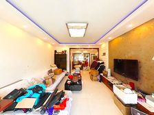 盘蠡花园·3居室,南北通透中间楼层,有车库,随时看房,诚售!