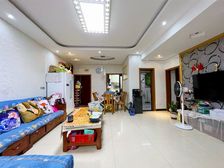 九龙坡区 业主急售 轻轨站 商圈 新上房源 精装修三房