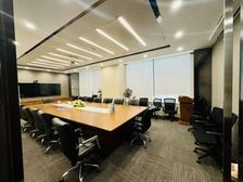 银泰中心新出丨正对电梯丨区视野 丨免租期长丨 长安街丨