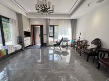 中骏御景台精装修北临河联排边套使用面积270平米