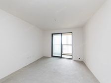 全新毛坯钥匙房,看房随时方便,中间楼层四房