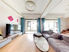 大悦城旁 洋房 空中叠加 70平露台 一梯一户 有车位