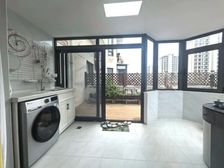 实拍丨喜欢大露台看过来,精装30多个,送80平双露台产权车位