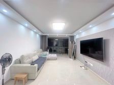 新装两年 飞机户型大三房 电梯中高楼层 视野开阔空气清新