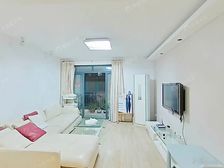 三期 大三房 钥匙在随时看 送大露台 全明价低 空间大