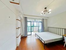 金桥 地铁电梯三房 楼层好 推窗入景