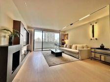 老静安,精装修三房,停车便利,近地铁,户型方正,诚意出售