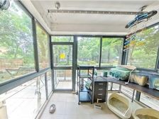 带院子!有产权车位!五期面对绿地,看房随时有钥匙!来电即看!