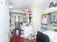 中高楼层+一改两房+福外未用+比绿皮便宜+诚心出售