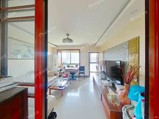 零六年电梯商品房,飞机户型,仲心位置,带产权车位,电梯高层