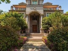 南花园1000平 带电梯泳池 沿河 客厅挑高9米