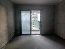 爱琴半岛 满五 双卫生间 次新房 带电梯 朝南