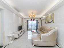 金茂府旁精装大五房,小区中间位置,南北通透业主诚心出售