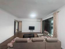 东城畔山,中间好楼层,横厅设计,双卫格局,面积大,使用率高。