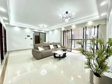 单价6字头!合适可谈,东城畔山 三房两卫 送入户花园