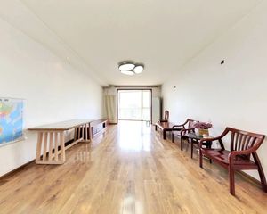 瑞都公园世家北区 南北通透 大三居 中间层 采光好
