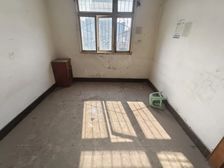 张家花园 二室一厅 40平米26万出售 户型方正 采光好