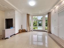 588万!!龙湖香樟林,精装联排别墅,拧包入住,花园面积大