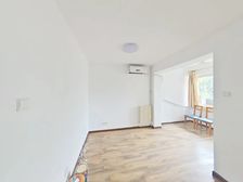 望园东里两居室,中间层,有钥匙,随时看房,诚心出售