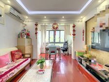 远洋香奈2室2厅 1号线和白沙公园 采光无遮挡 满五年有车位