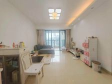 总部基地,万科物业,香树丽舍3房,位置安静,南城南向急售!