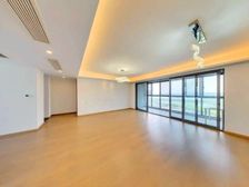 车位充足 双卫 精装好房 南北通透 高楼层视野好 次新房