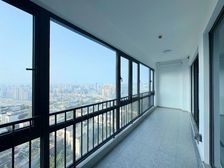 渝中精装带地暖 新房 门口轻轨5号线和9号线