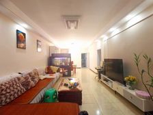 四海花园 购物方便 南向采光好 满二 正规商品房 近地铁