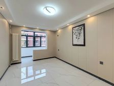 西环里3层现代简约风 看了就喜欢的的风格 不临街不把边密码锁