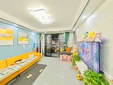 D铁口,大两房,诚心出售,装修保养不错,采光刺眼,看房随时约