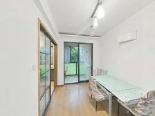 新上!业主出国定居,心尖上的好房子,付款快,房价空间很大!