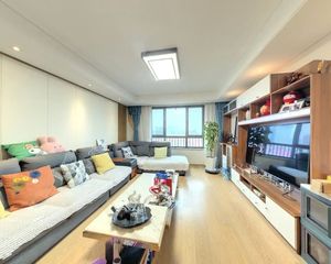 自营房源泽信公馆南北户型明厨明卫采光好看房随时拎包入住