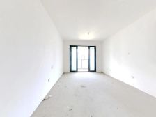 青城山纯毛坯小面积低总价一房一厅一厨一卫