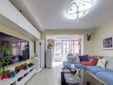 房子满五年,位置安静,采光没有问题,看房方便