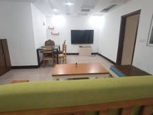 仁和街本布 电梯两房 學校旁边 位置好