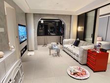 佘北家园榆叶苑 2室2厅1卫 豪华装修 185万元