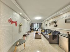 康华里商品院大H户型 好位置 精装修没怎么住