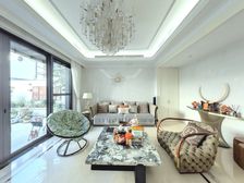 肆佰万的昊华装修+自带电梯合苑别墅+70平大花园