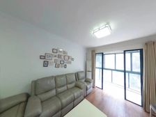 大三房,小区中心位置,看房有钥匙,送产权车位,价格可谈!