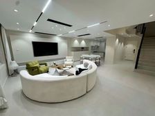 新出临河别墅,房东新装修,出国处理, ,双车位,送装修