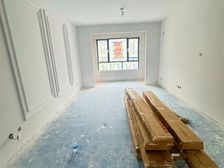 中交三室,低总价,装修一半,临近五中,周边配套齐全