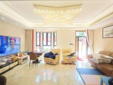 金地精装修大花园别墅 花园有100多平 送双车位 房东诚意卖