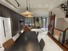 网红小区(金地)花园80平独门独户 有车位,主打陪伴