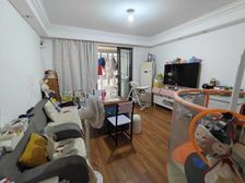 电梯三房南北通透,带车位价格可谈随时可看