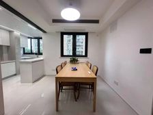 次新小区 南北通透 满五 装修好 双卫生间 商品住宅