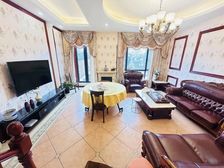 旭辉依云湾(别墅) 5室2厅 南北通透 精装修 满五 住房