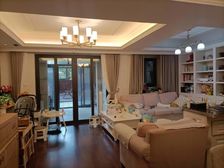 电梯花园洋房!花园200!横厅设计大三房! 次新小区!!