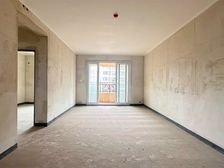 双轻轨 业主急售 金地自在城正规三房 交通方便