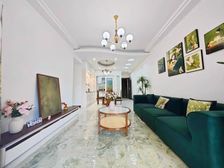 临地铁 刚需小三居 商圈成熟 商品住宅 双卫格局 近医院