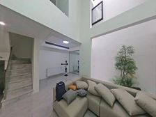 顾村次新小区联排别墅,精装修,上下五层,小区环境好,配套齐全